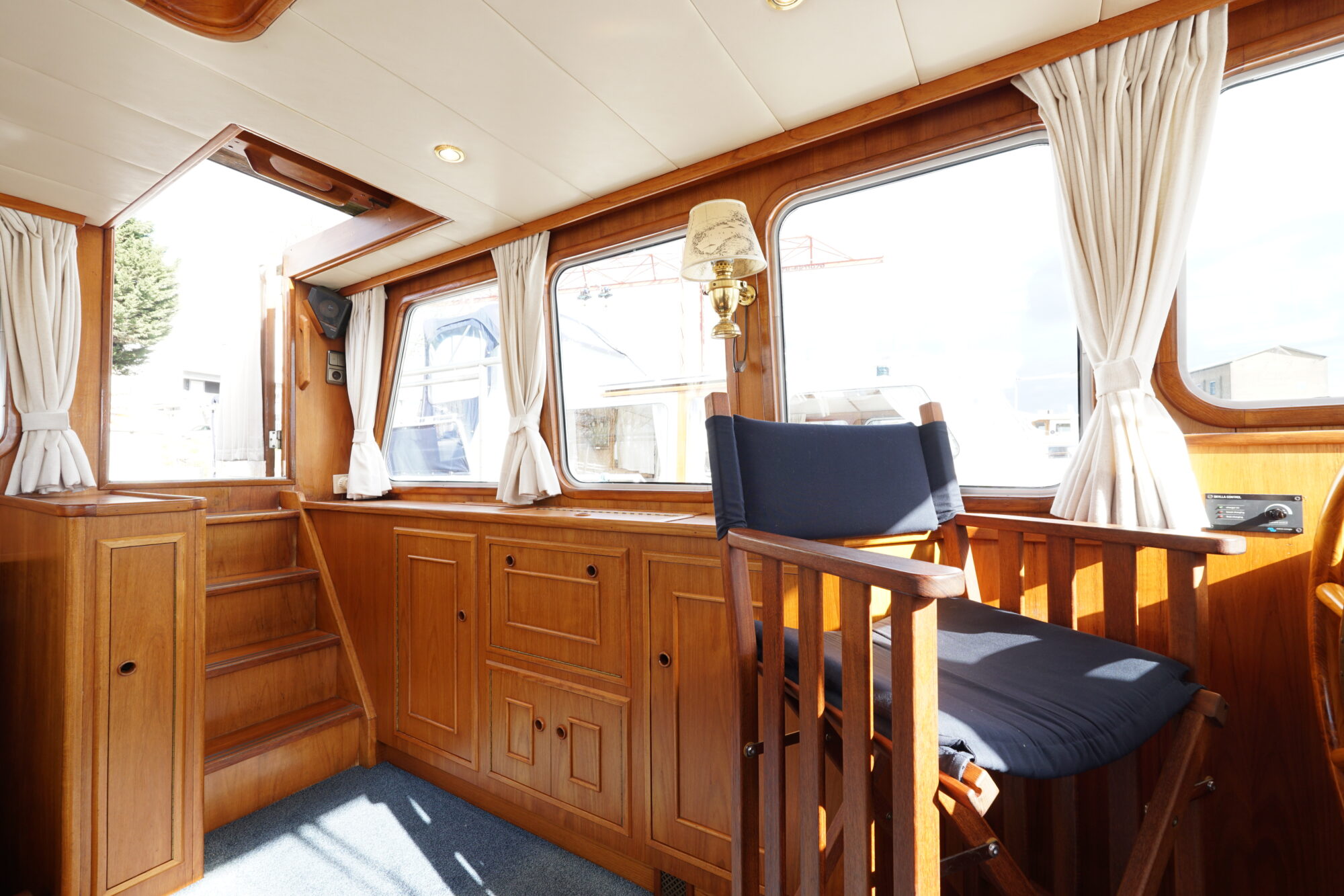foto: 81 Damen Damen Pushy Cat 15.00 AK Cabrio