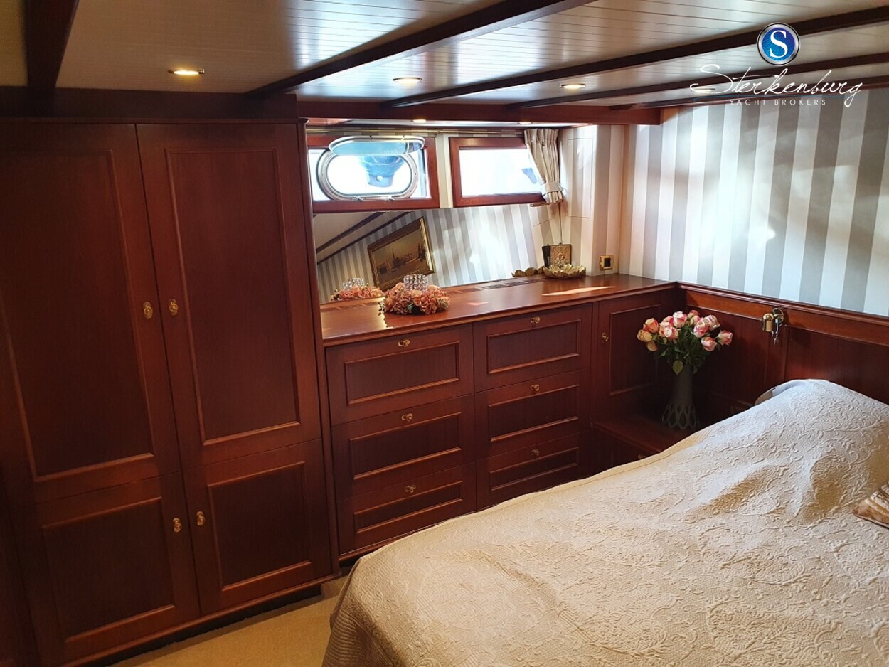 foto: 51 Alm Delfino 60