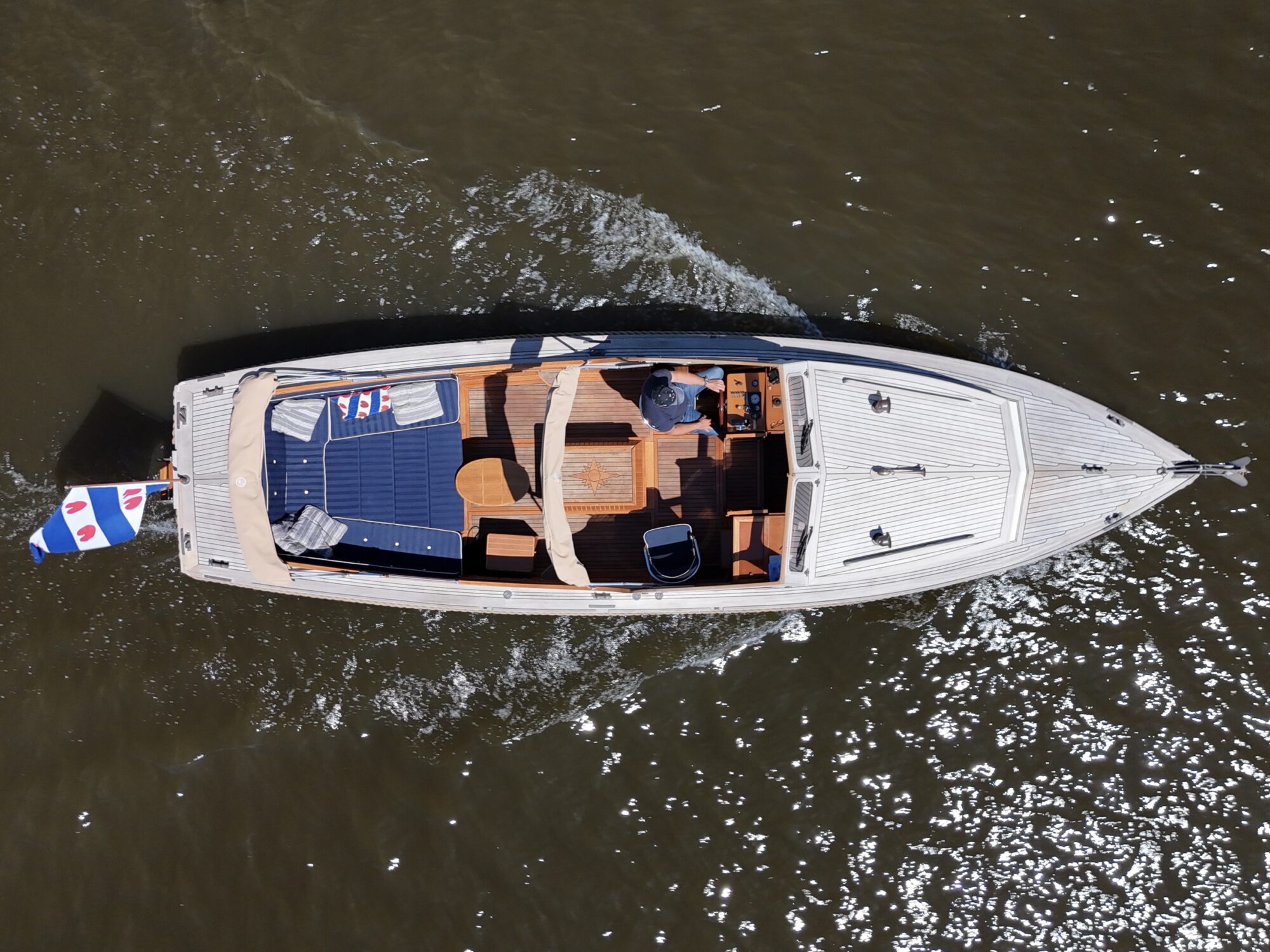 foto: 28 Antaris Antaris Windscheer 9.60 OK
