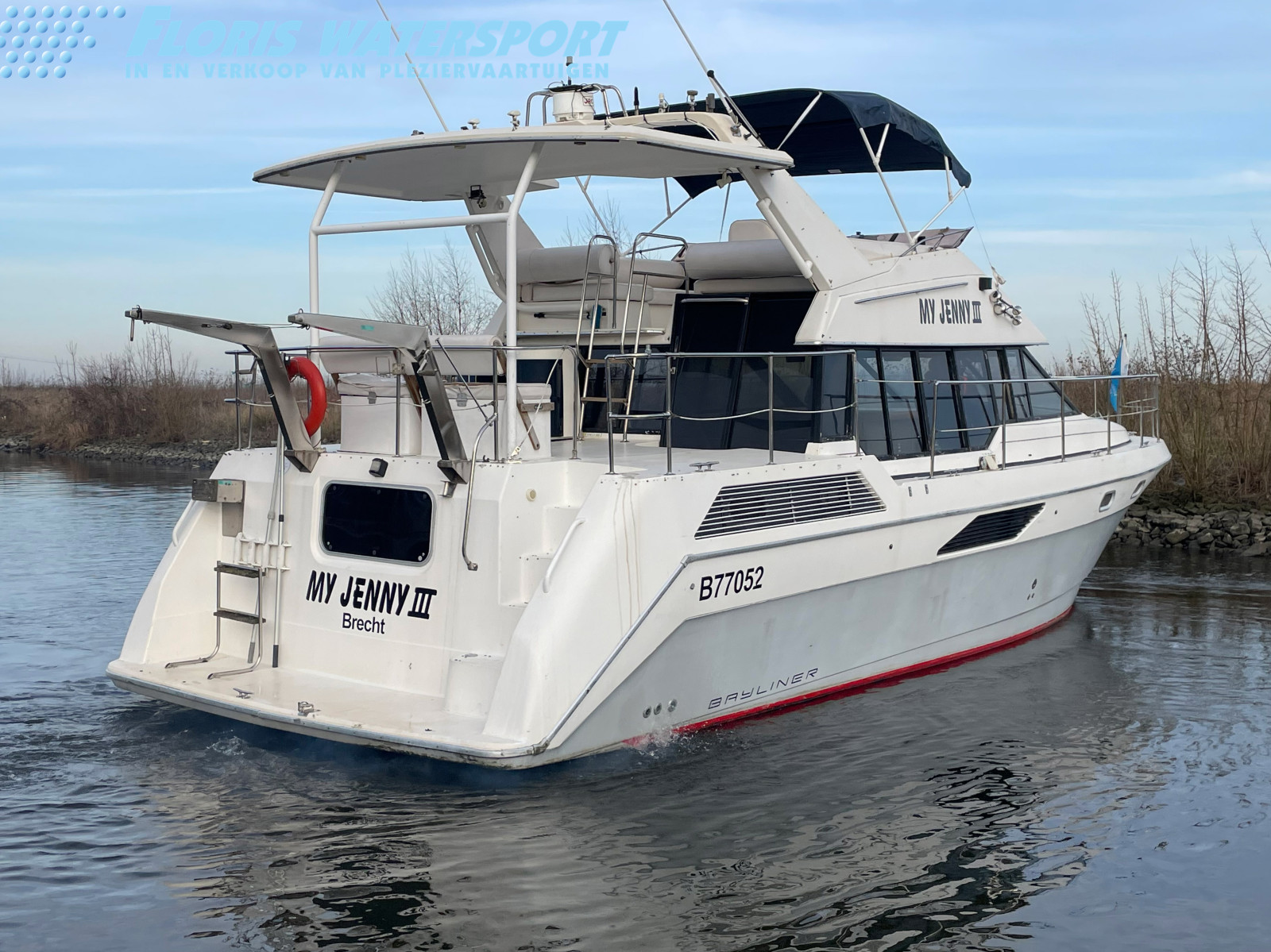 foto: 9 Bayliner 4387