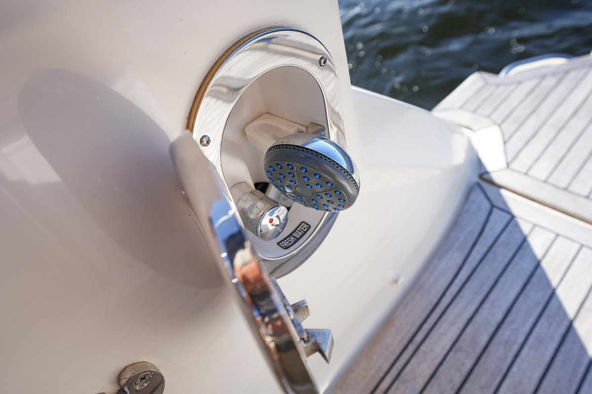 foto: 34 Sea Ray Sundancer 290
