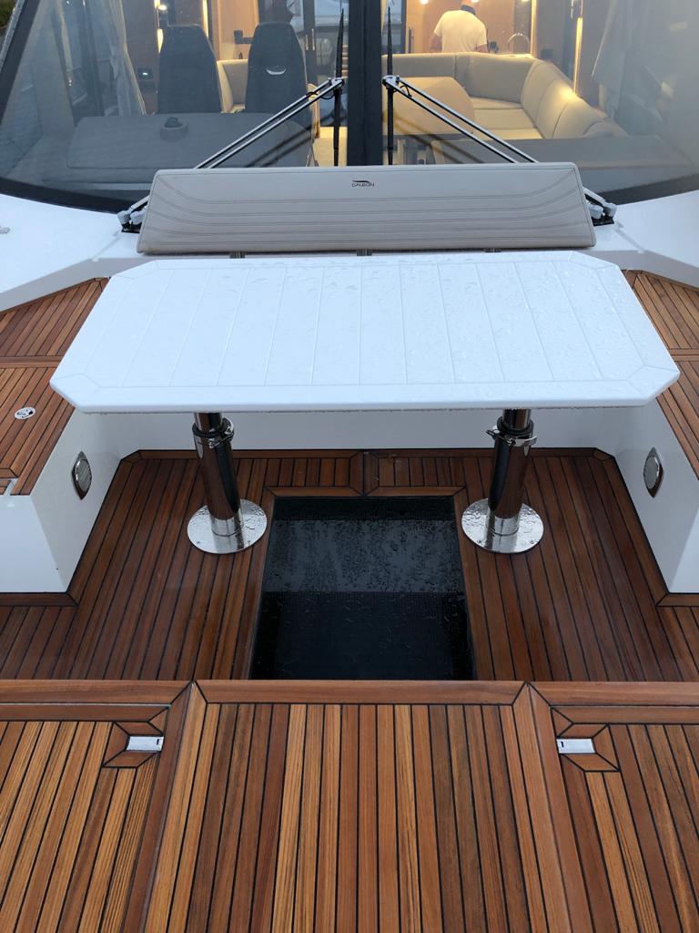 foto: 7 Galeon 680 Fly