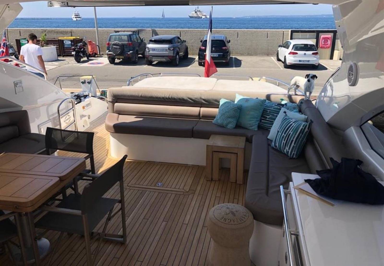 foto: 5 Sunseeker Predator 60