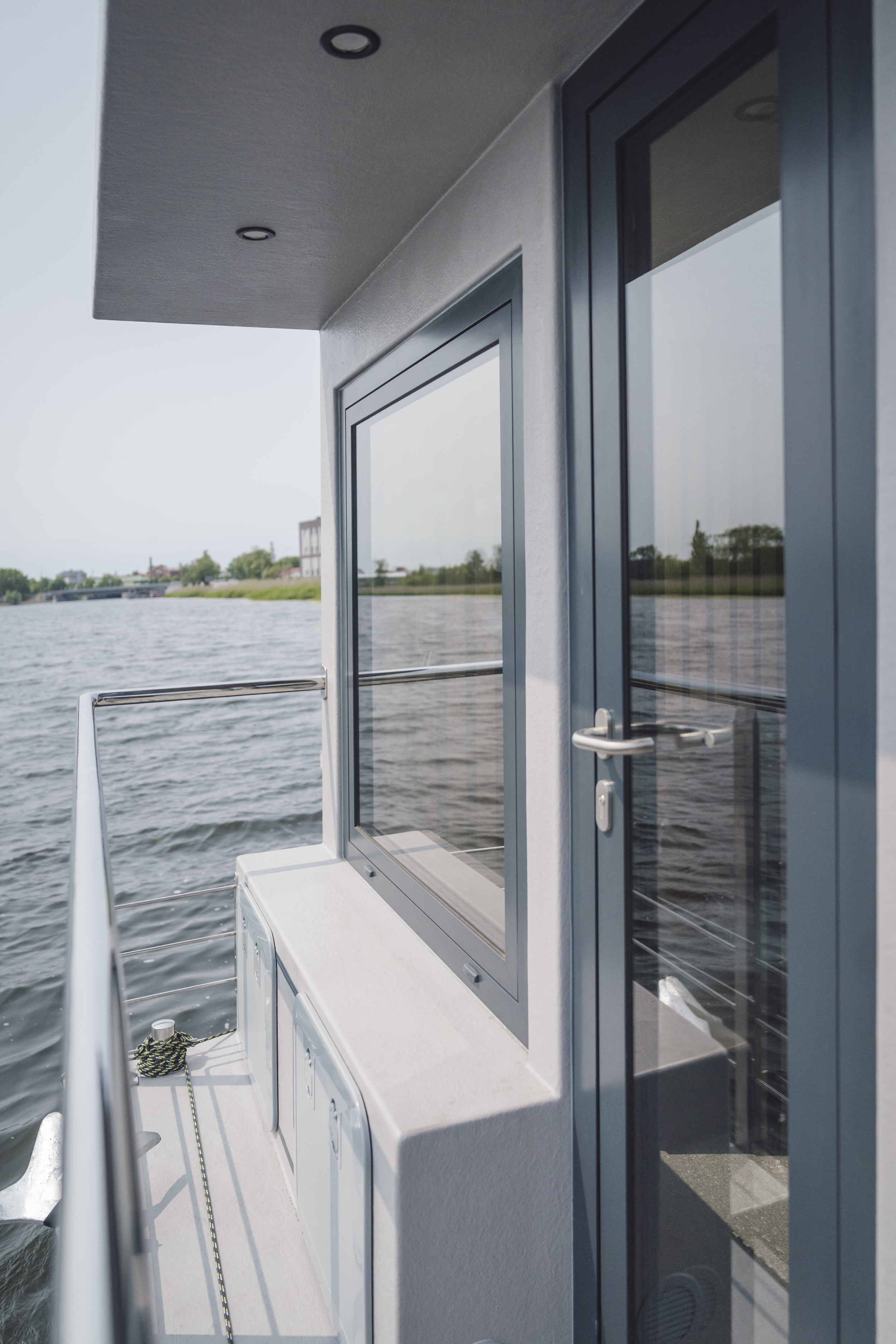 foto: 23 SHB Houseboat GTR 6.3