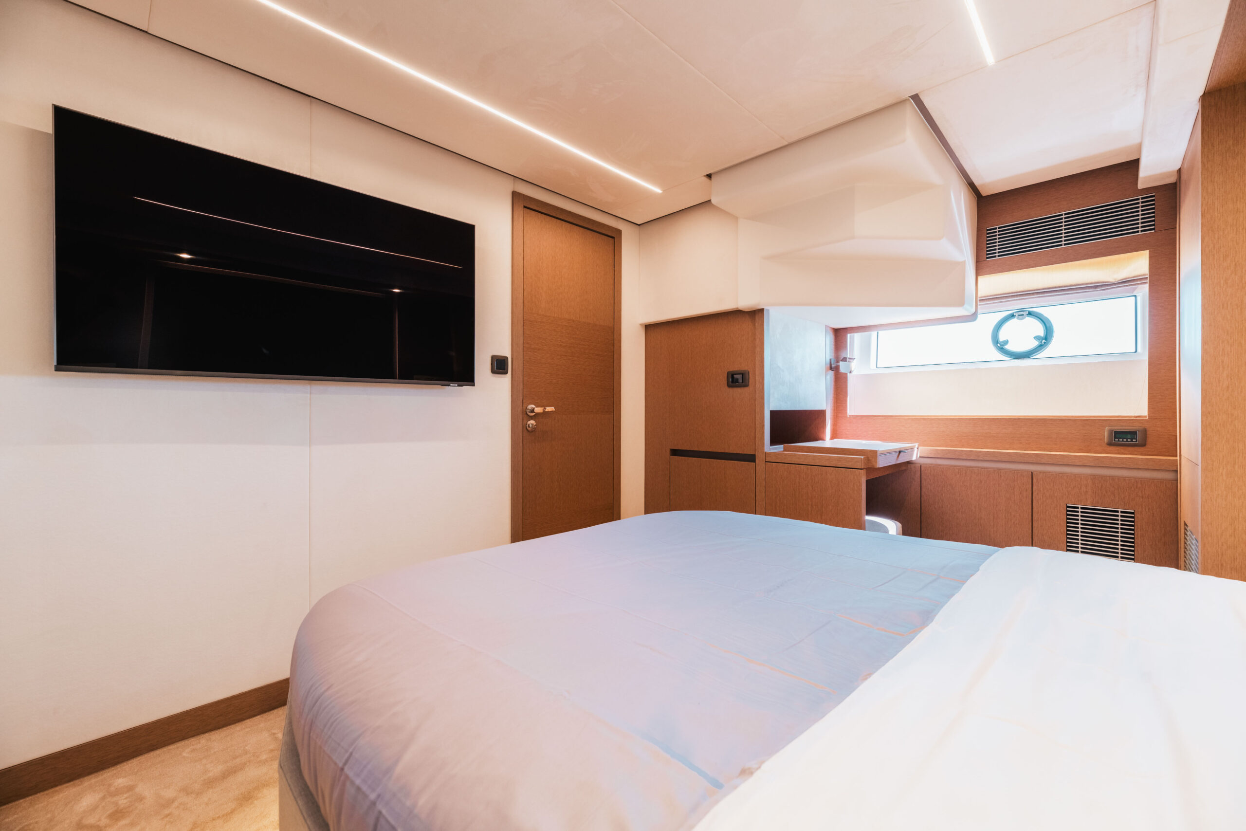 foto: 68 Prestige 690 flybridge