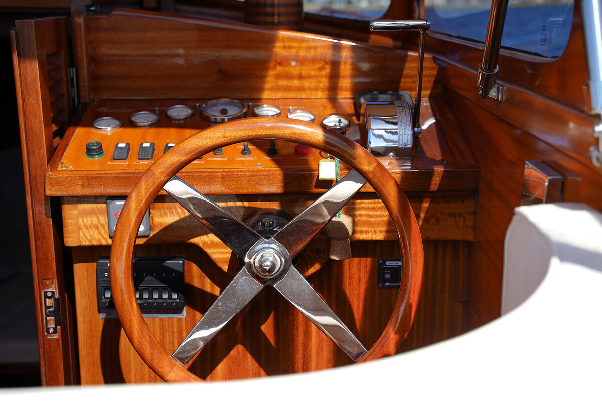 foto: 28 Rapsody 29 OC-F Oyster White Limited Edition