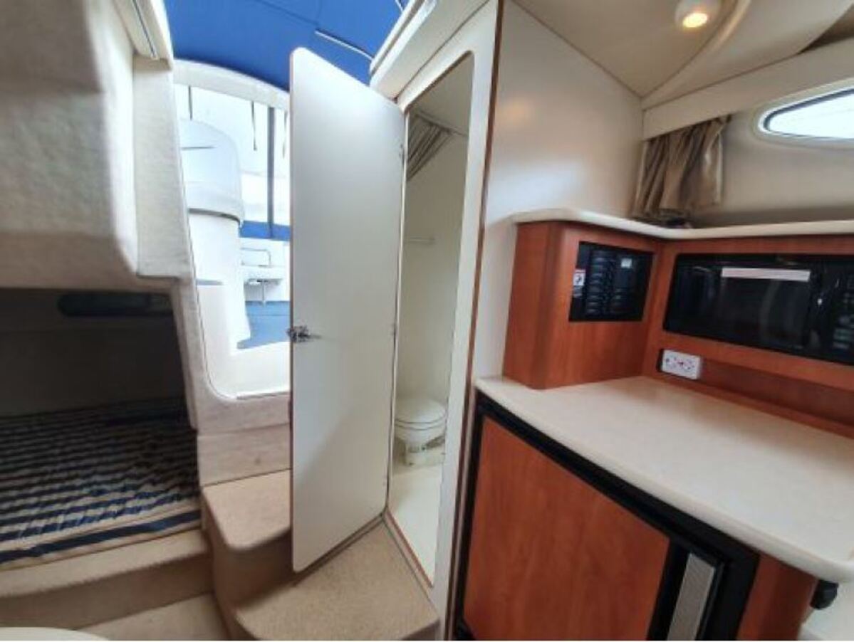 foto: 20 Bayliner 305 CIERA