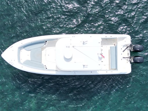 foto: 18 Boston Whaler 320 Outrage - 2X Mercury Verado 250