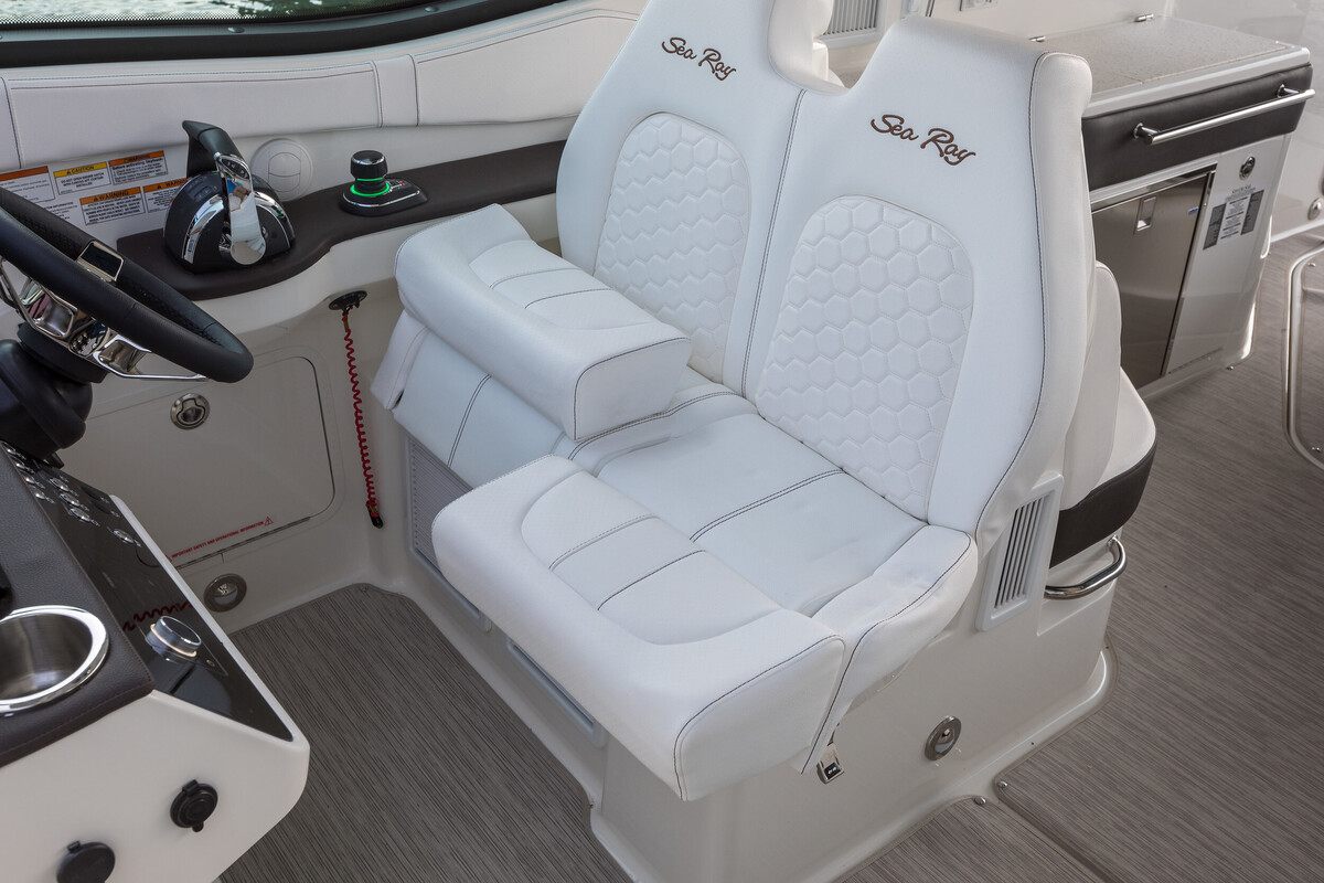 foto: 19 Sea Ray Sundancer 320 OB