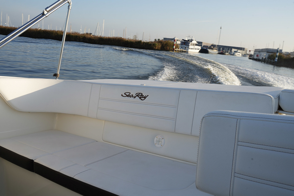 foto: 28 Sea Ray SPX 190