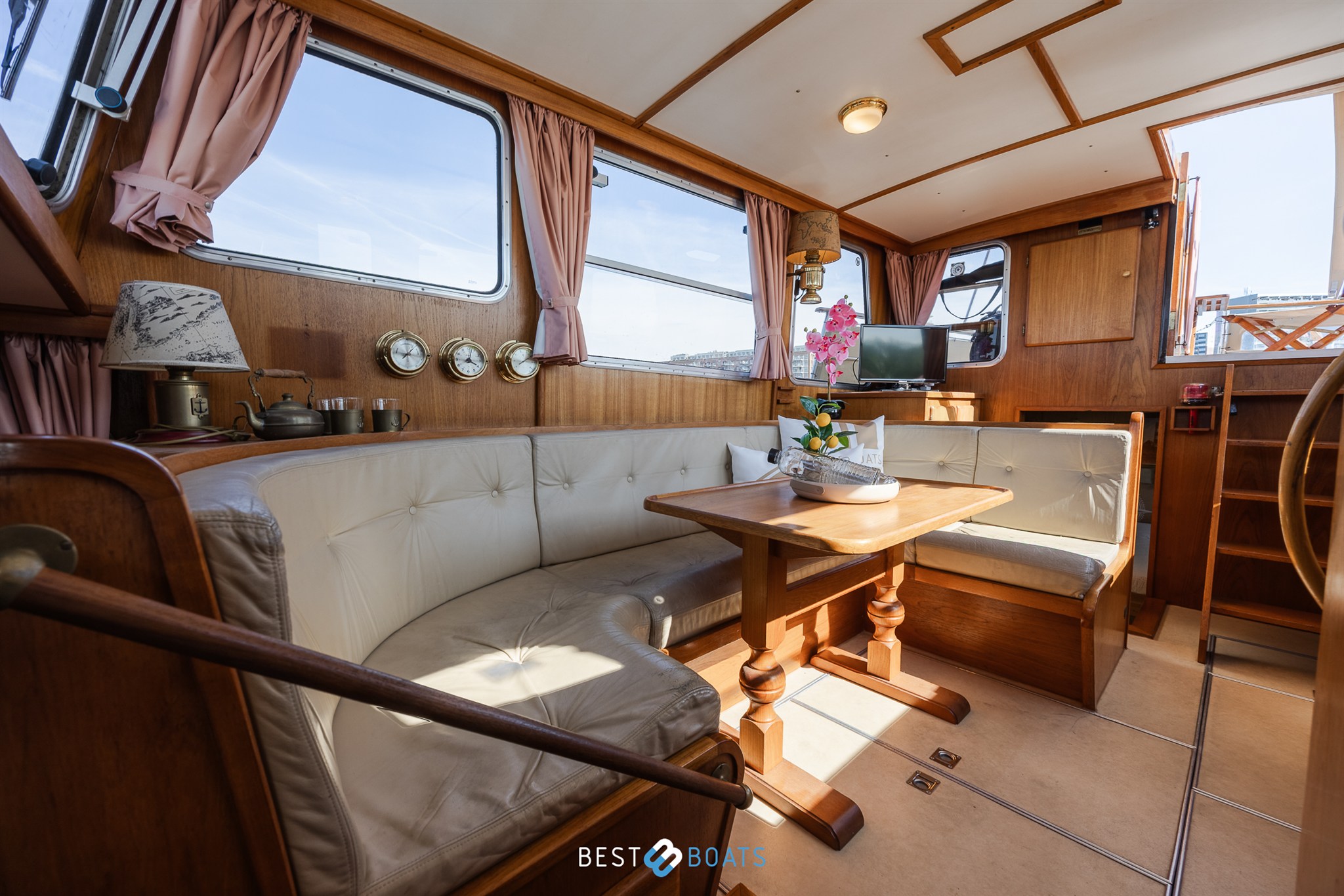 foto: 21 Linssen St. Jozef 1050 Salon