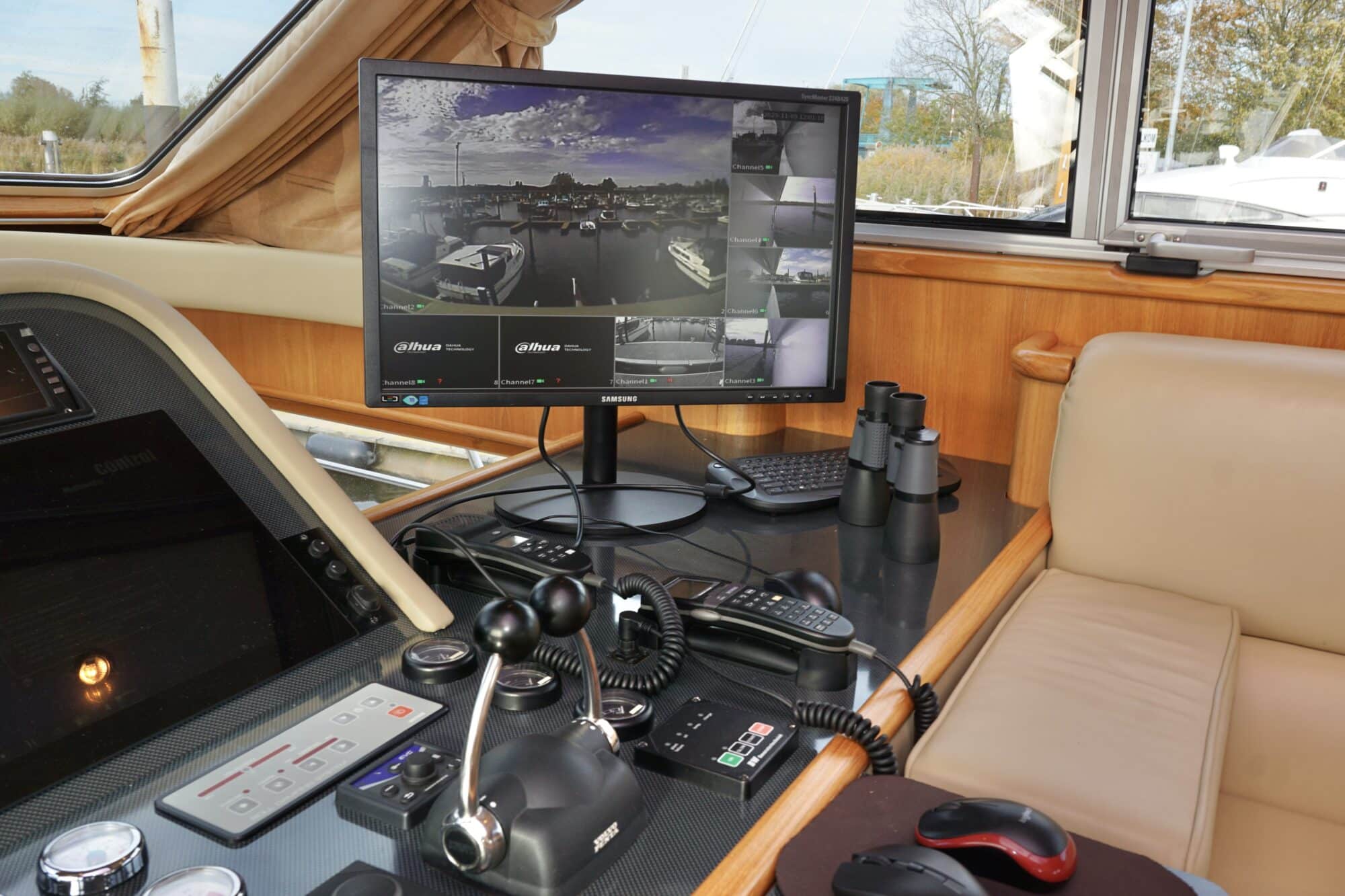 foto: 42 Van den Hoven Van den Hoven Exclusive 18.00 VS