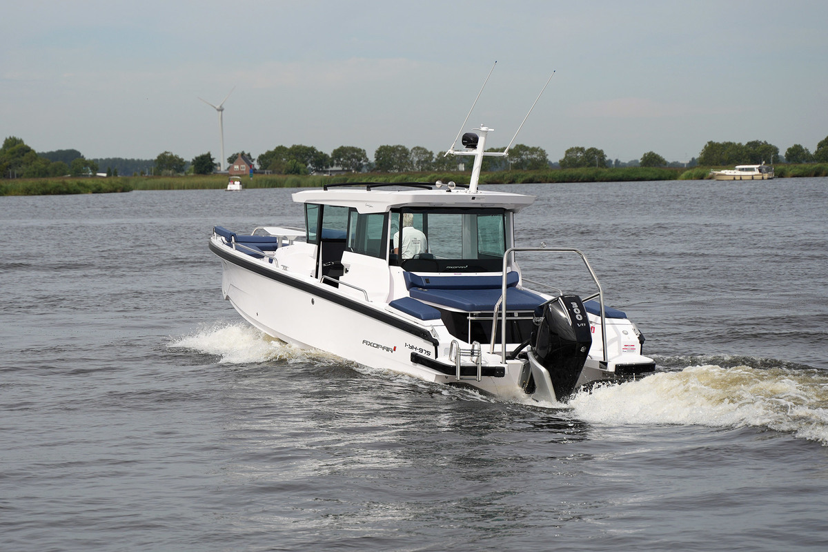 foto: 28 Axopar 29 XC Cross Cabin