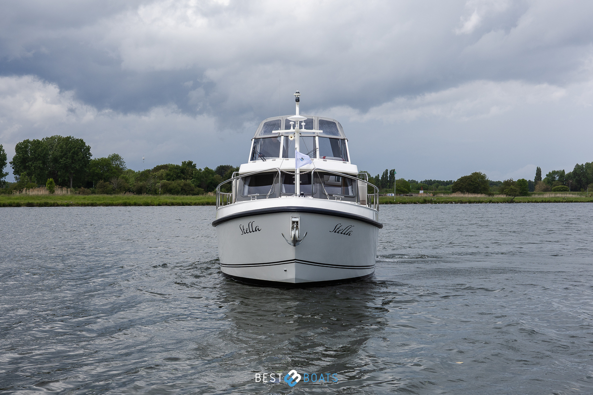 foto: 17 Linssen 35 SL AC