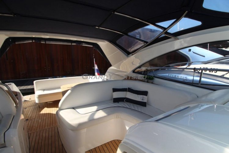 foto: 48 Fairline Targa 38