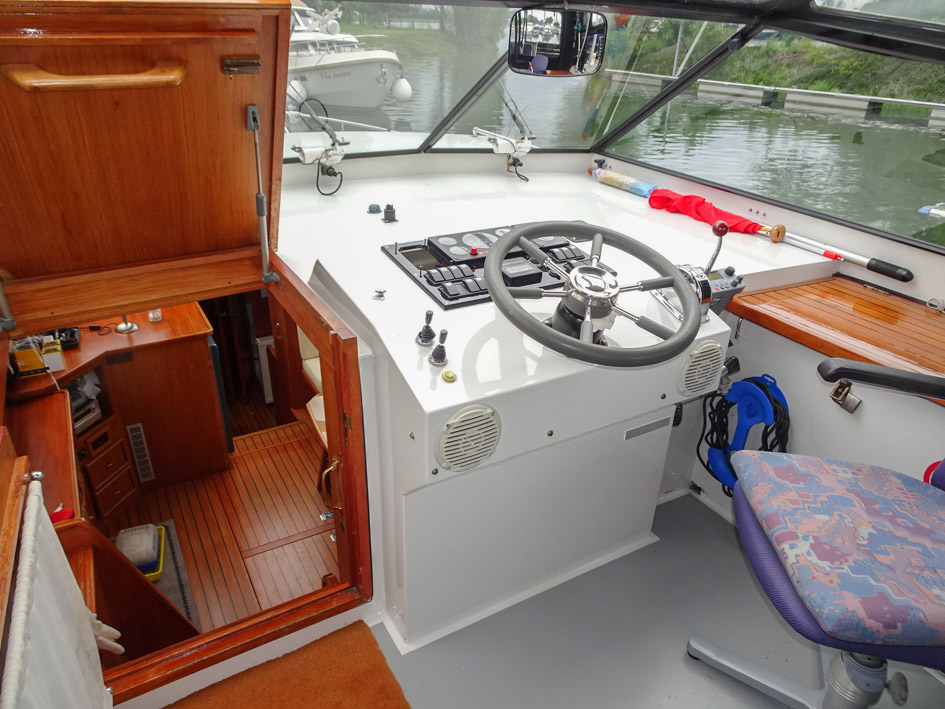 foto: 30 Vri-Jon Contessa 40