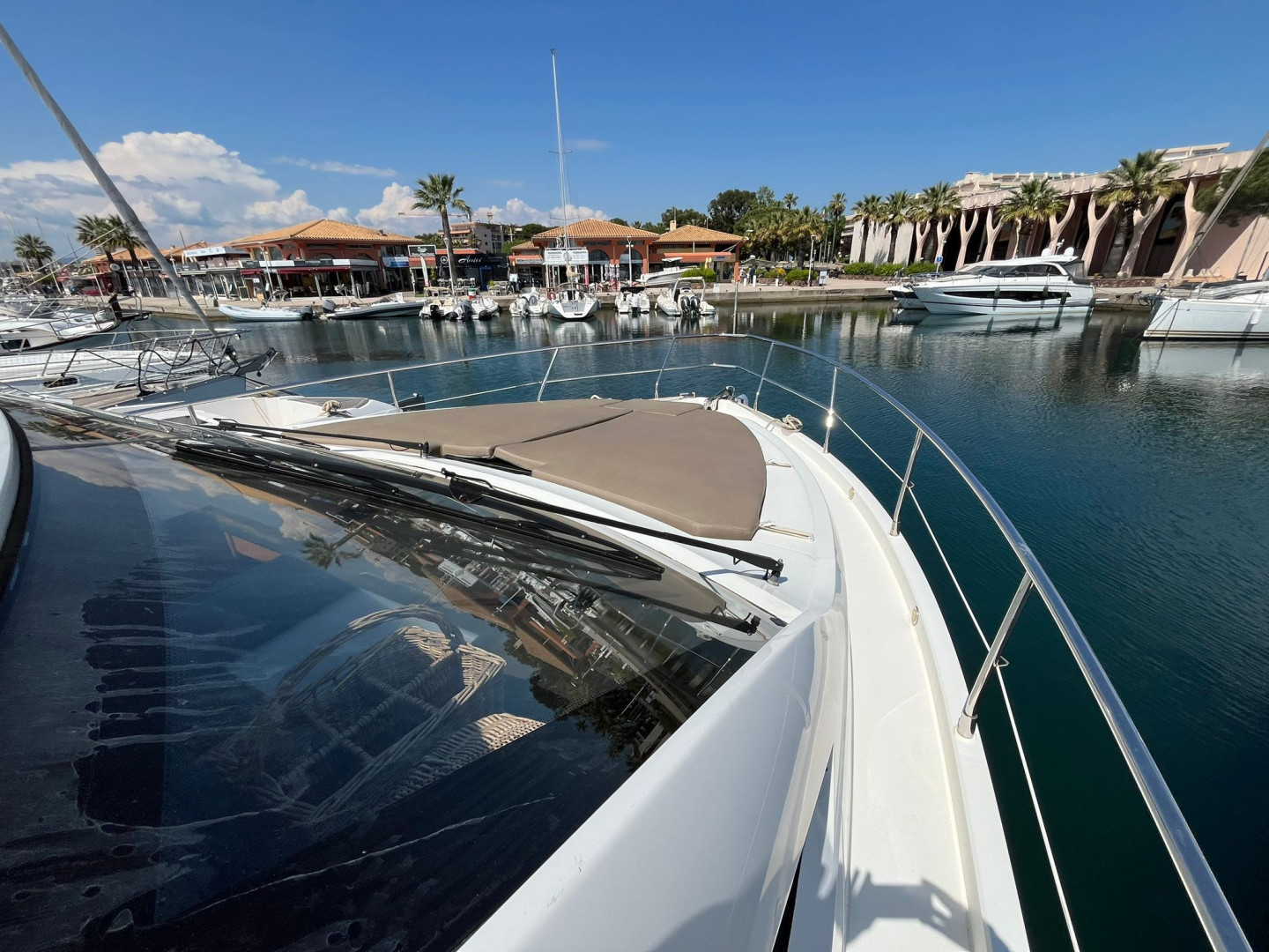 foto: 15 Fairline Squadron 42