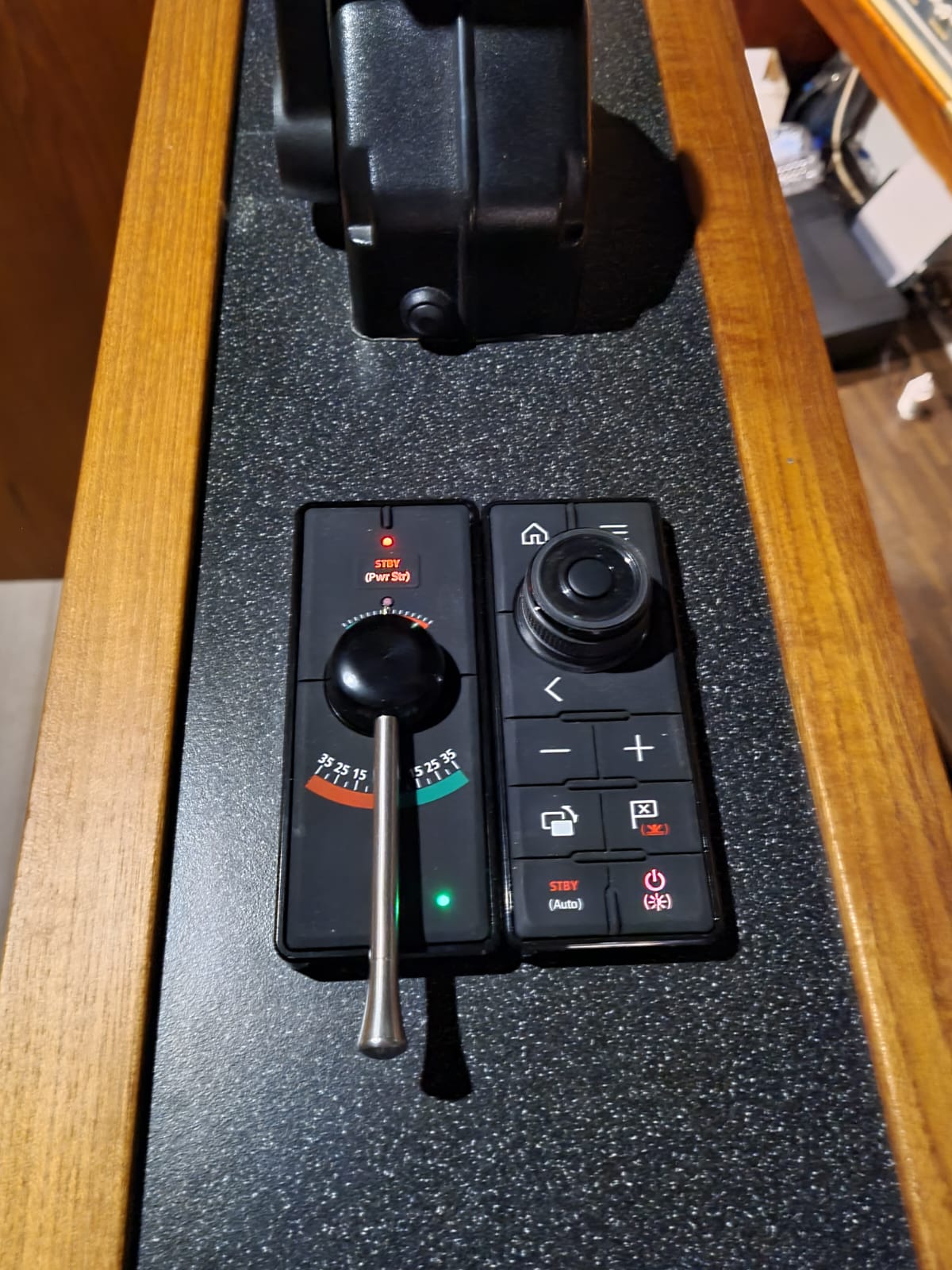 foto: 26 Jacabo 2300 (Varend woonschip)