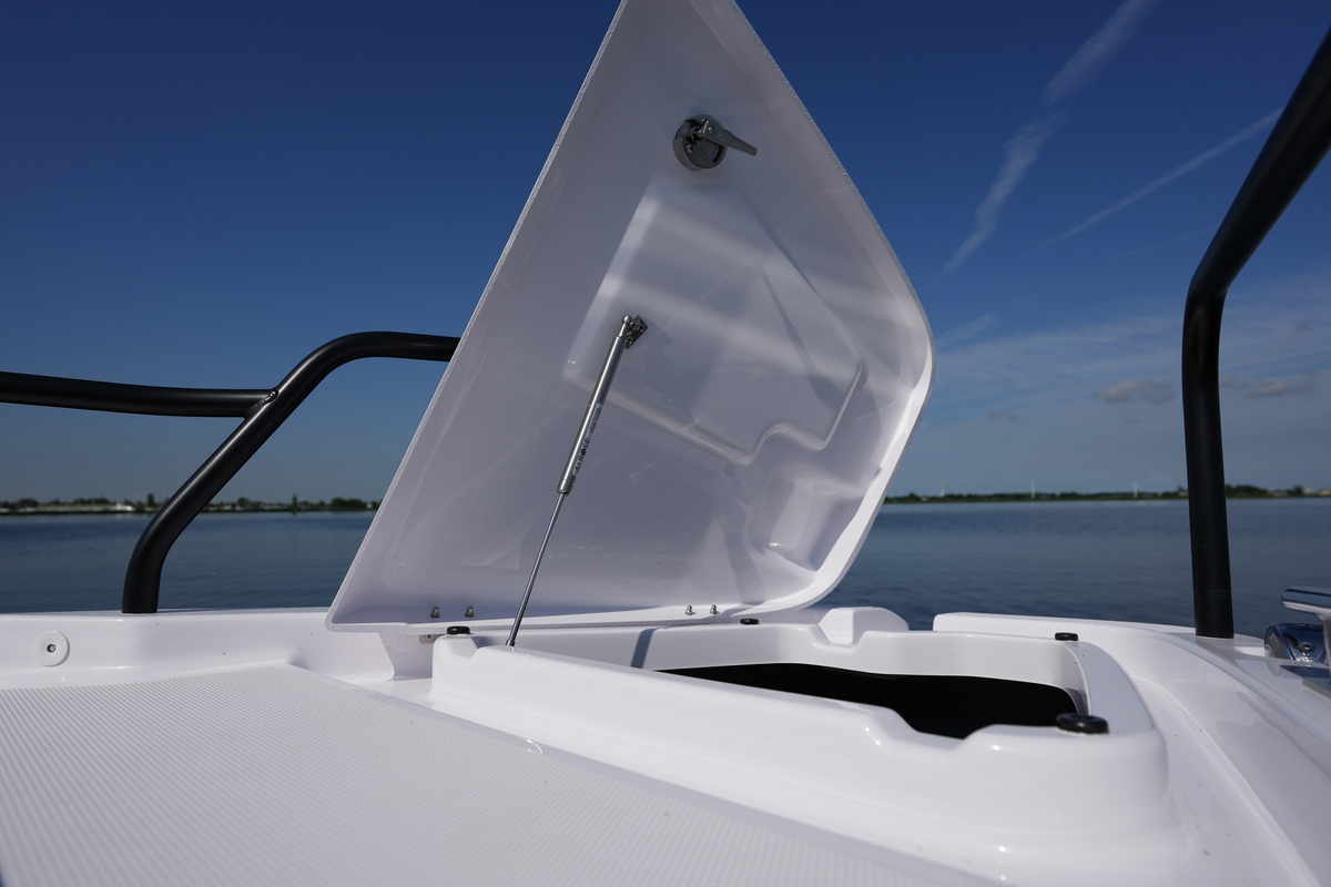 foto: 33 Axopar 25 Cross Bow