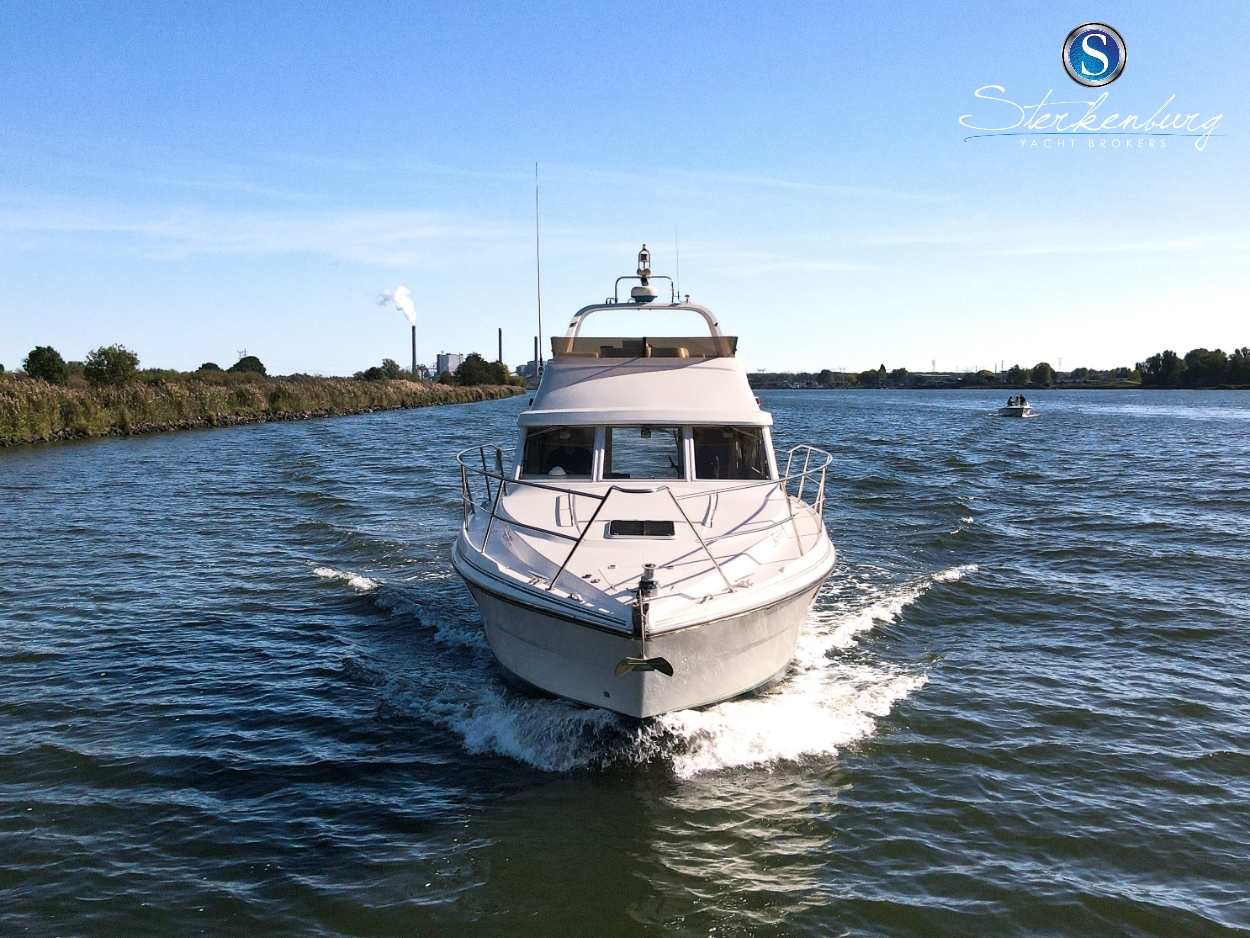 foto: 22 Fairline 37 Corsica