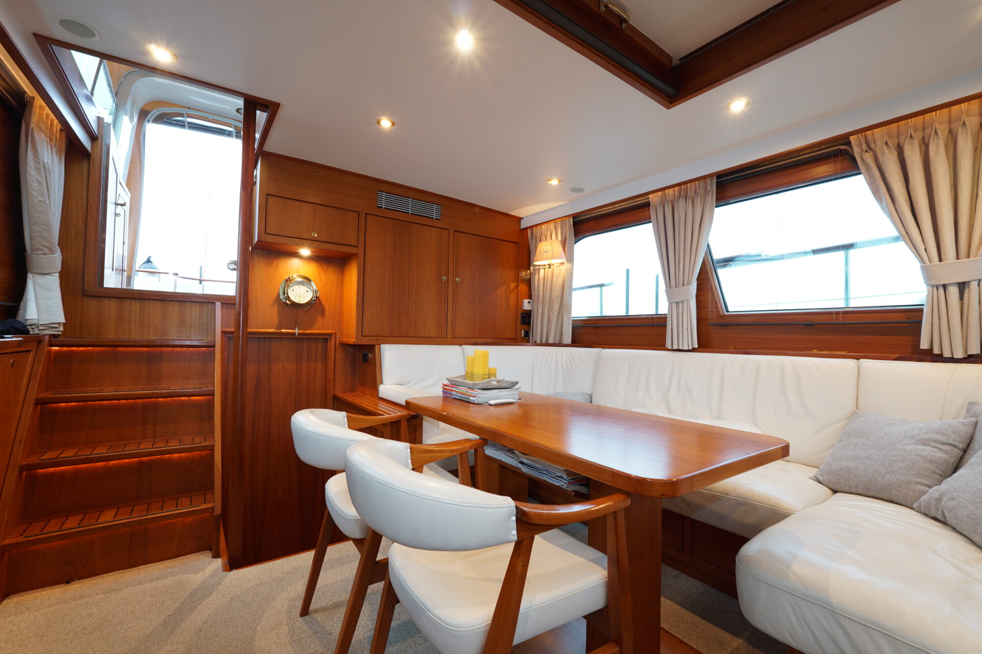 foto: 62 Super van Craft Super van Craft 14.80 Cabrio Stabilizers