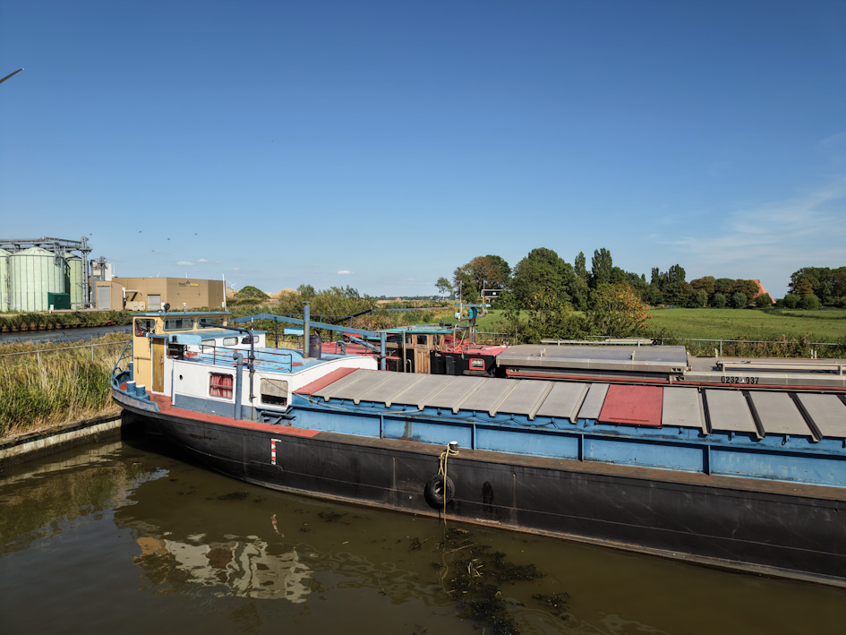 foto: 25 Kastje Varend Woonschip 38.89 UBC