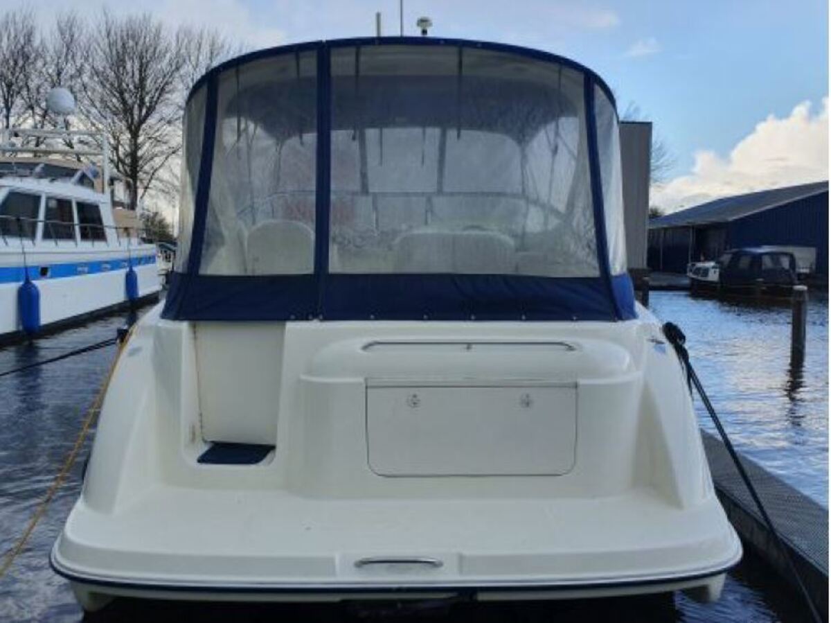 foto: 21 Bayliner 305 CIERA