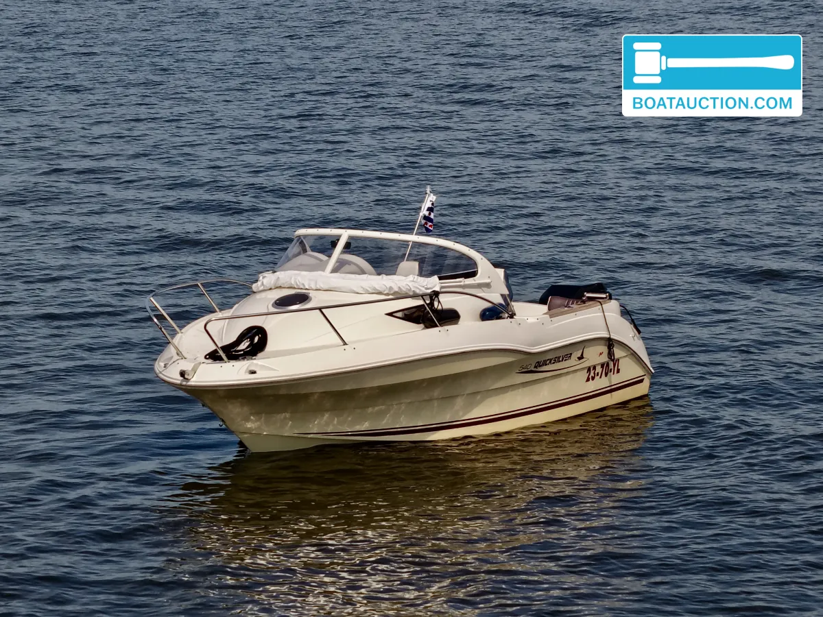 foto: 12 Quicksilver 540 Cabin