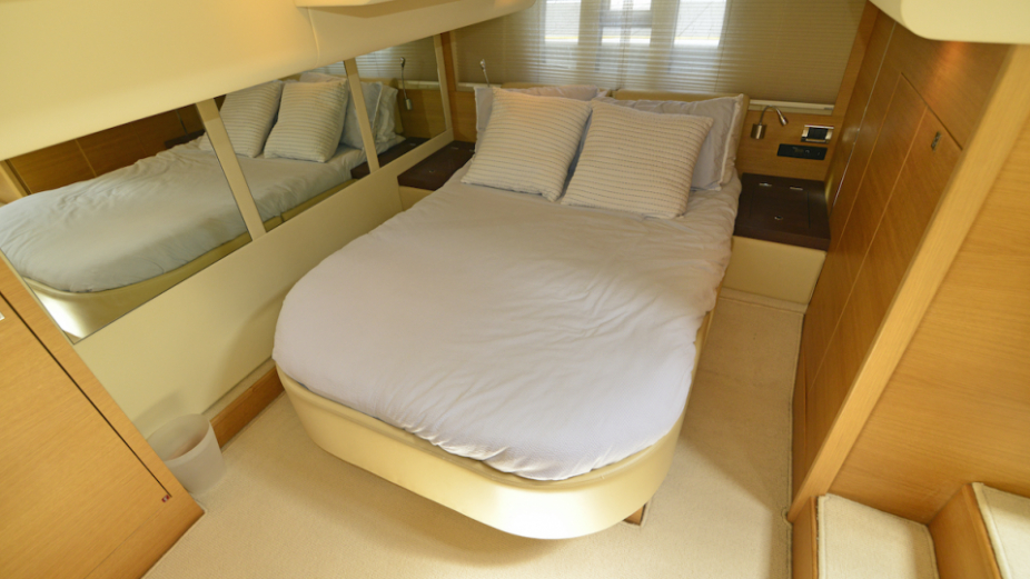 foto: 16 Fairline Phantom 48