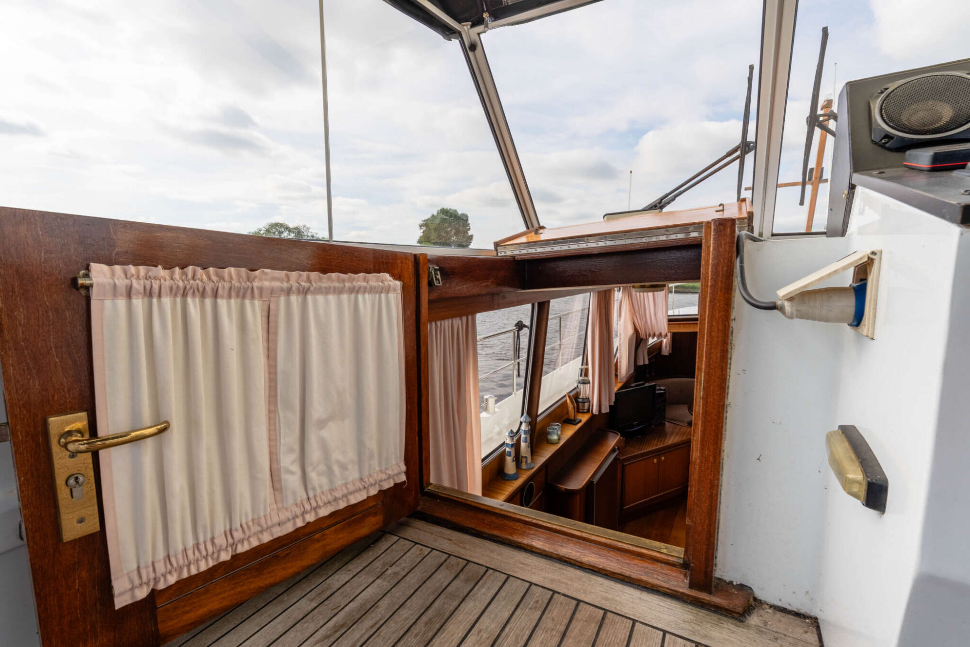 foto: 37 Valkkruiser Valkkruiser Waterman 13.50 AK
