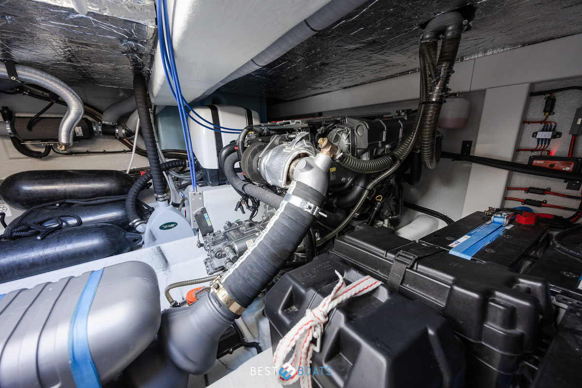 foto: 31 Cobra Yachts Futura 36 Premium Fly