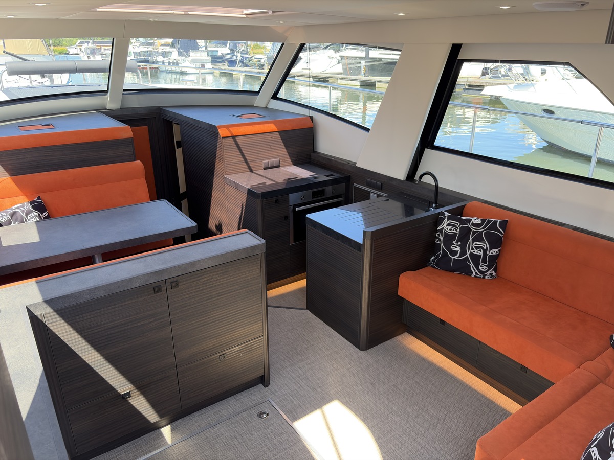 foto: 16 Boarncruiser 44 Elegance AC