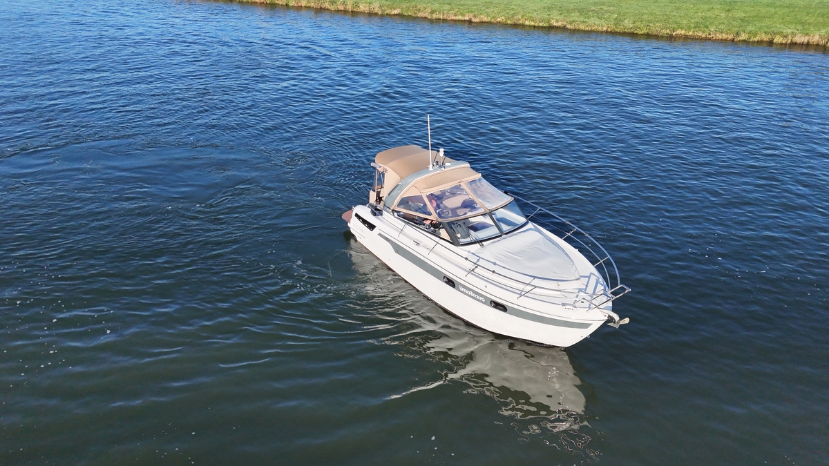 foto: 15 Bavaria  S30
