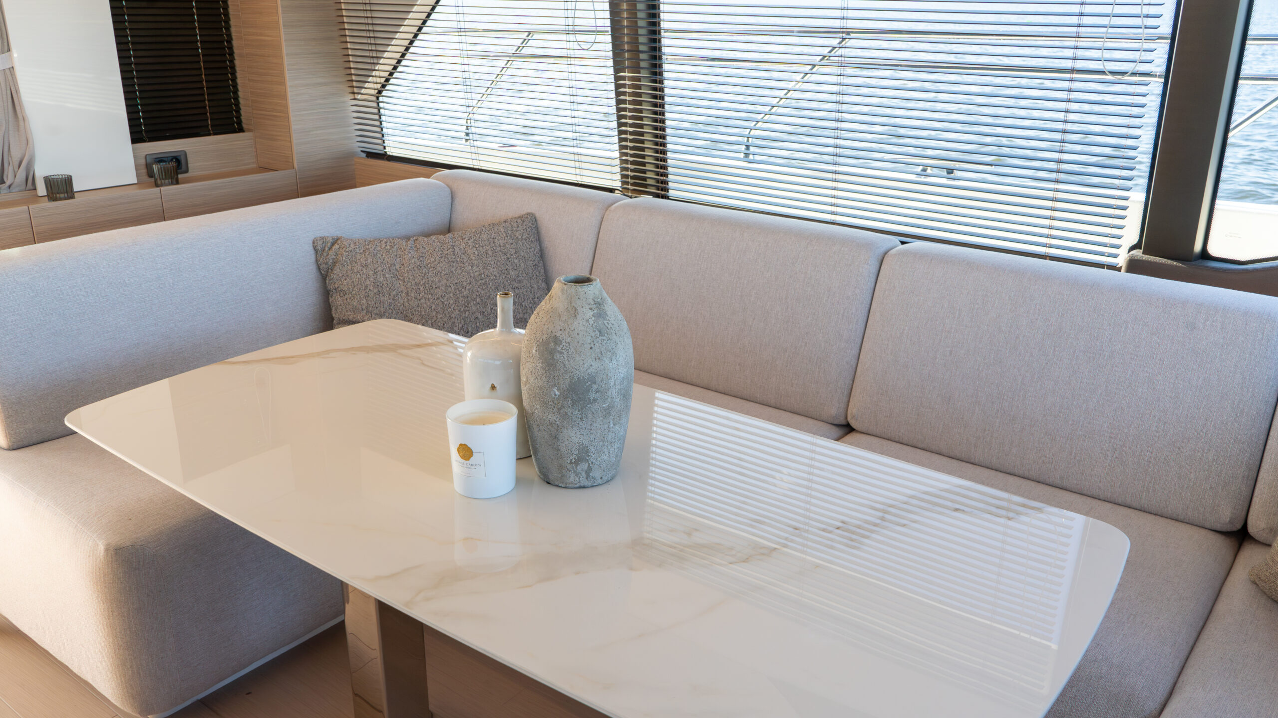 foto: 27 Prestige M48