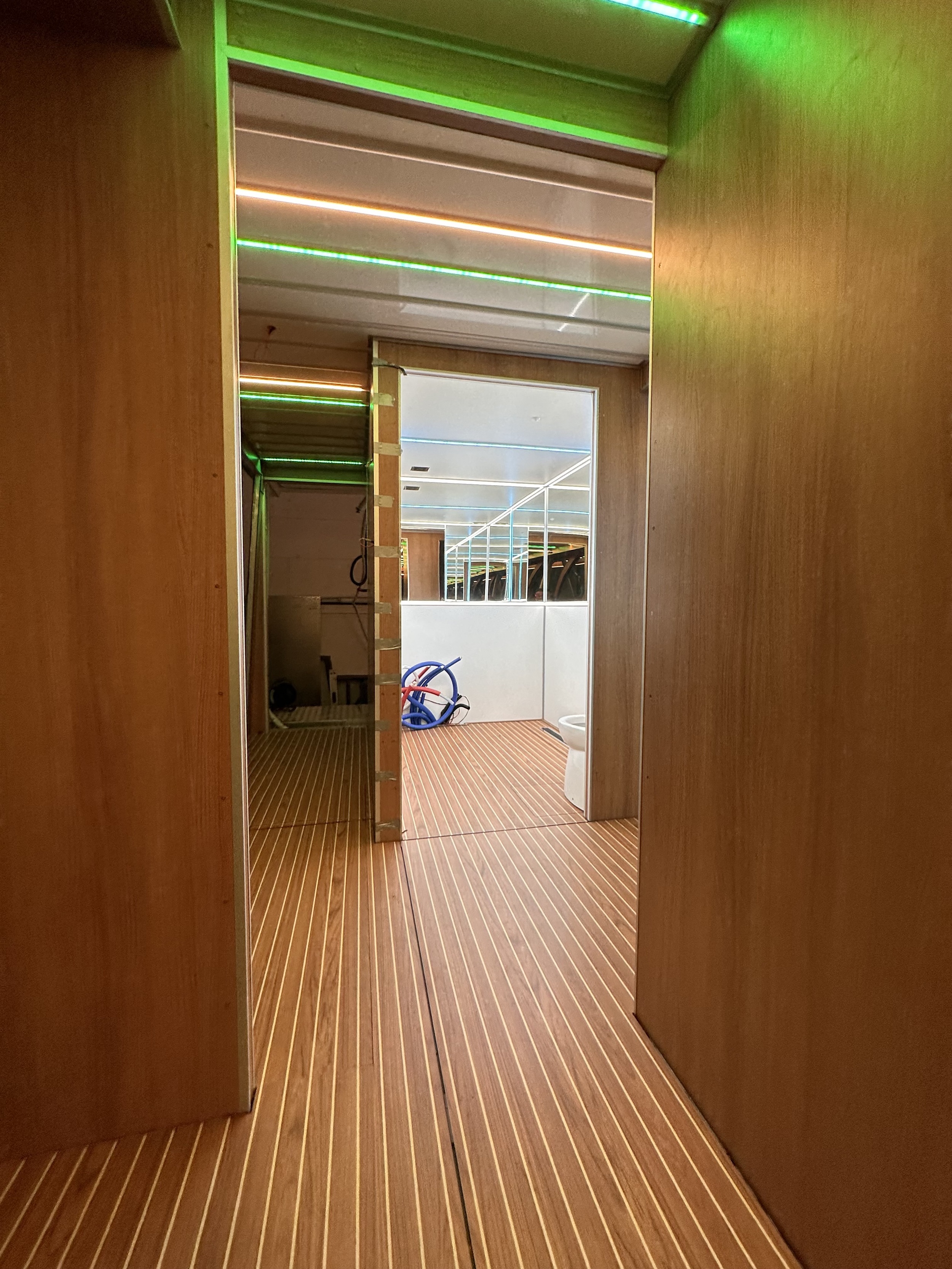 foto: 15 Holiday Boat Sundeck 57 Passenger Catamaran