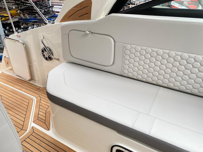 foto: 11 Sea Ray OPTIE Sundancer 265