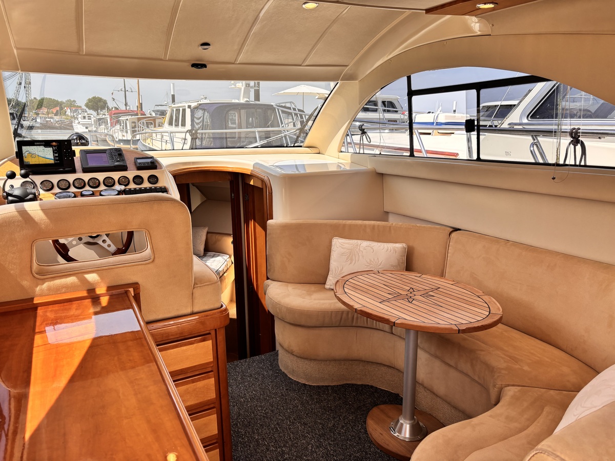foto: 14 Rodman  30 Cruiser Flybridge 