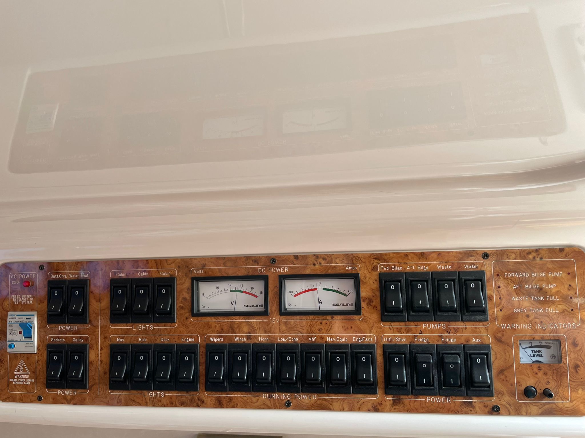 foto: 11 Sealine S37