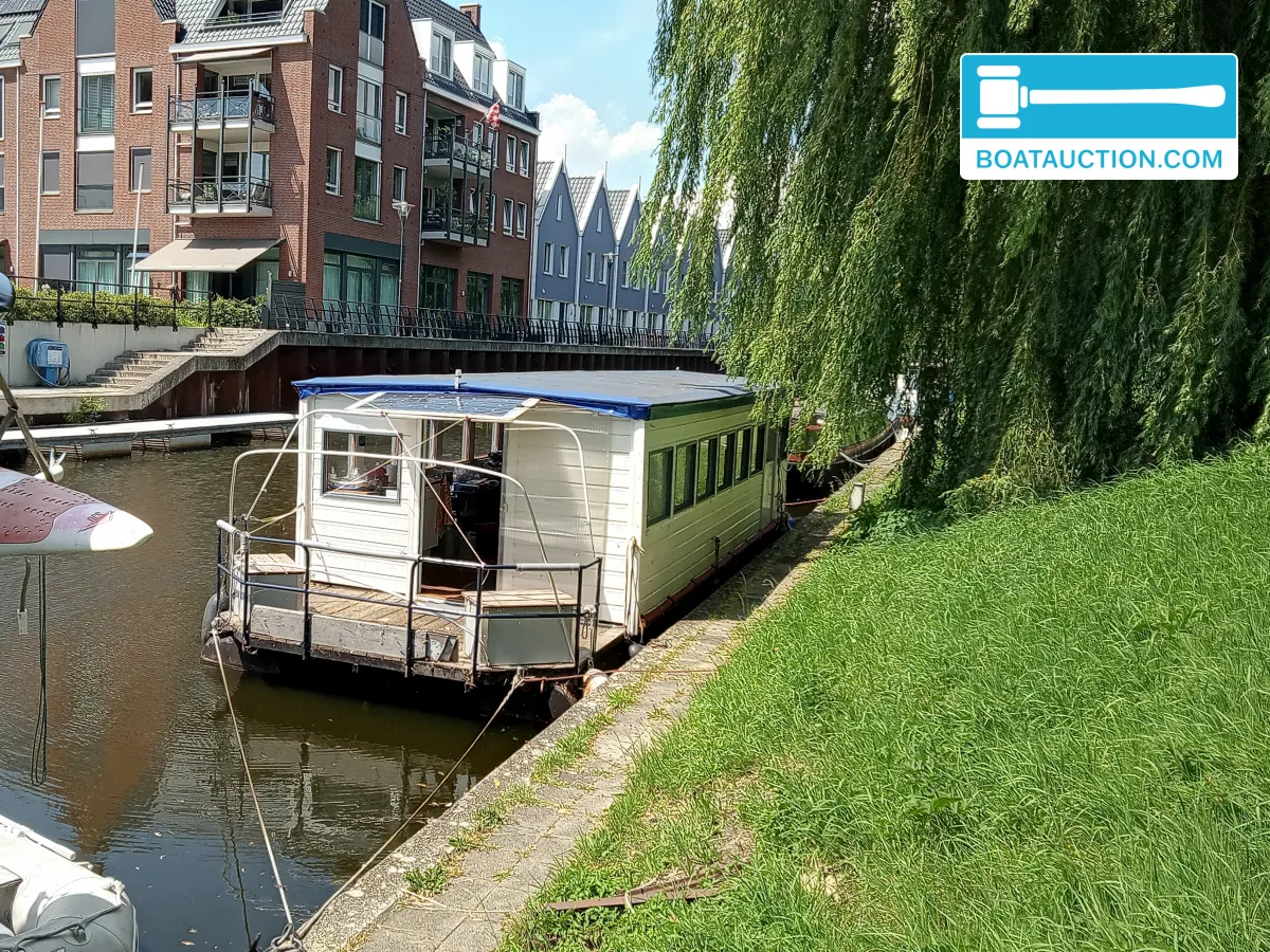 foto: 6 Woonboot 1100