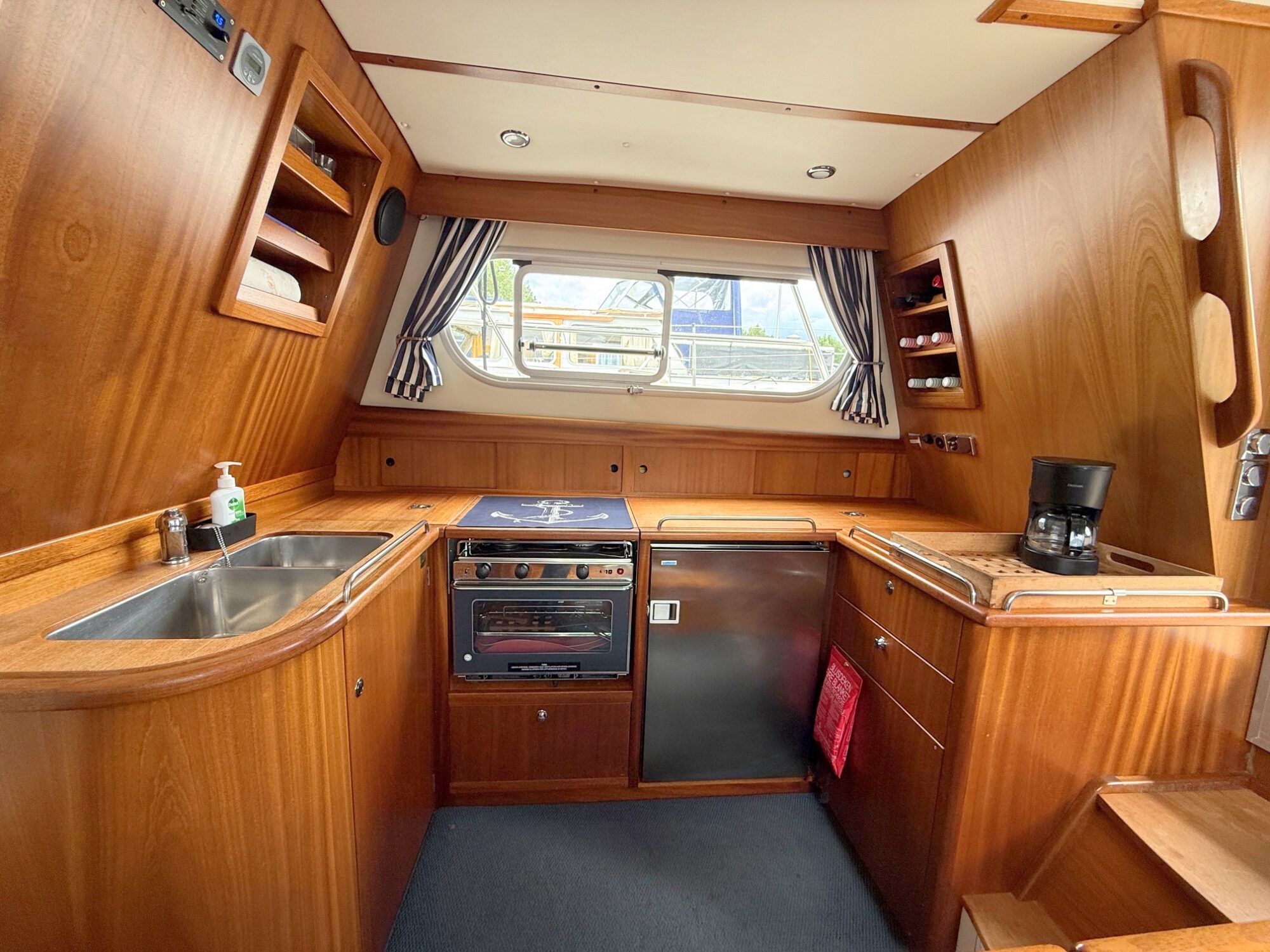 foto: 38 nimbus Nimbus 380 Commander