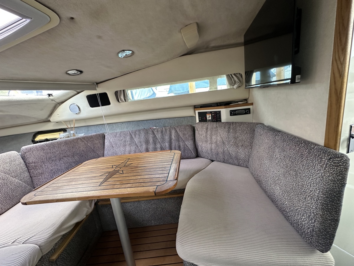 foto: 22 Bayliner 2855 CIERA