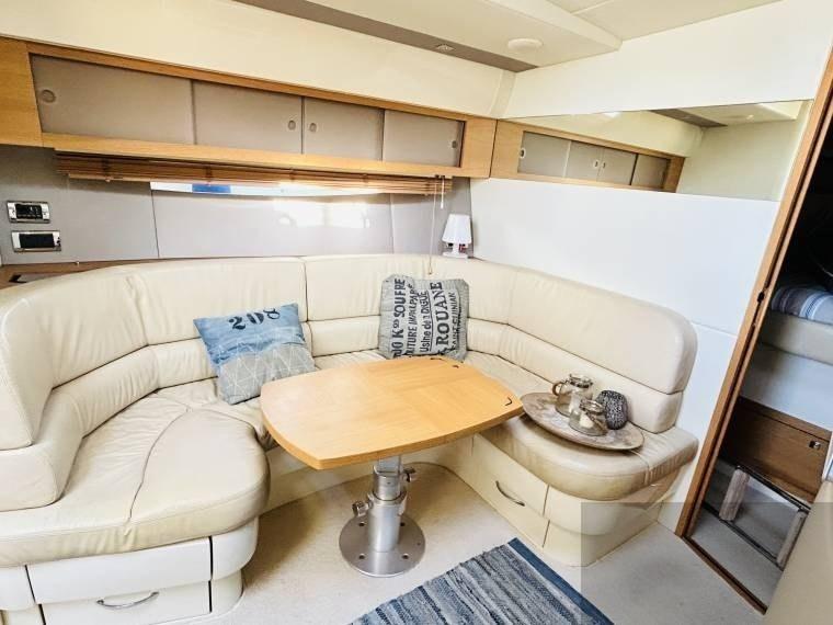 foto: 9 Fairline Targa 44 GT HT uitvoering