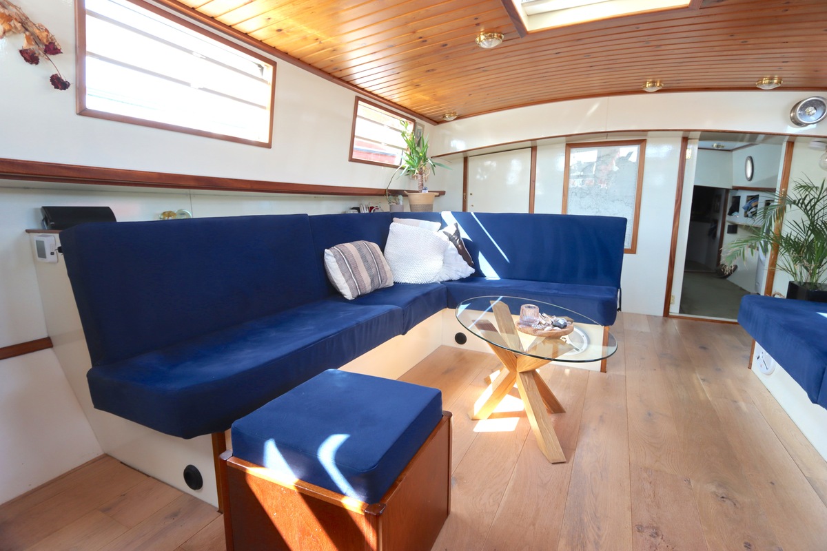 foto: 21 Tjalk Woonboot 