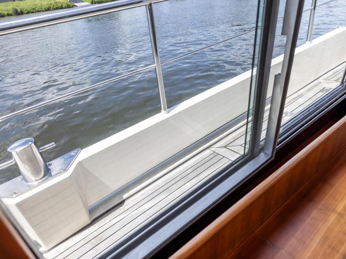 foto: 64 Linssen  Grand Sturdy 500 Variotop