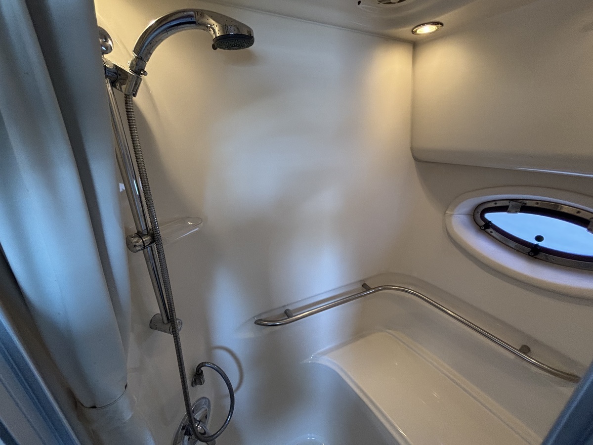 foto: 14 Maxum  4100 SCA 