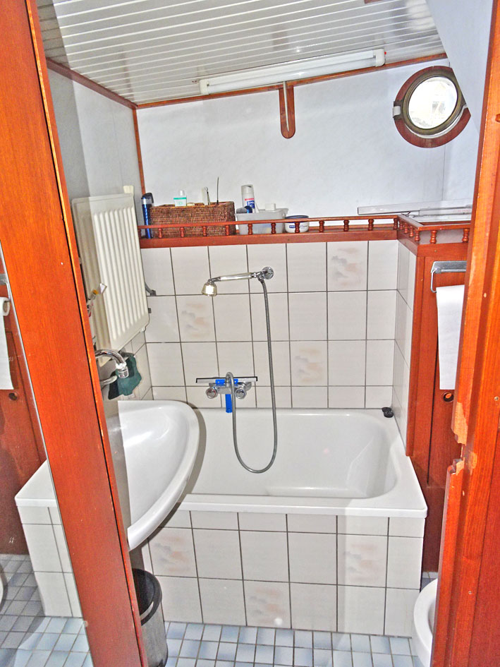 foto: 33 Directievaartuig 17.83 met UBC certificaat