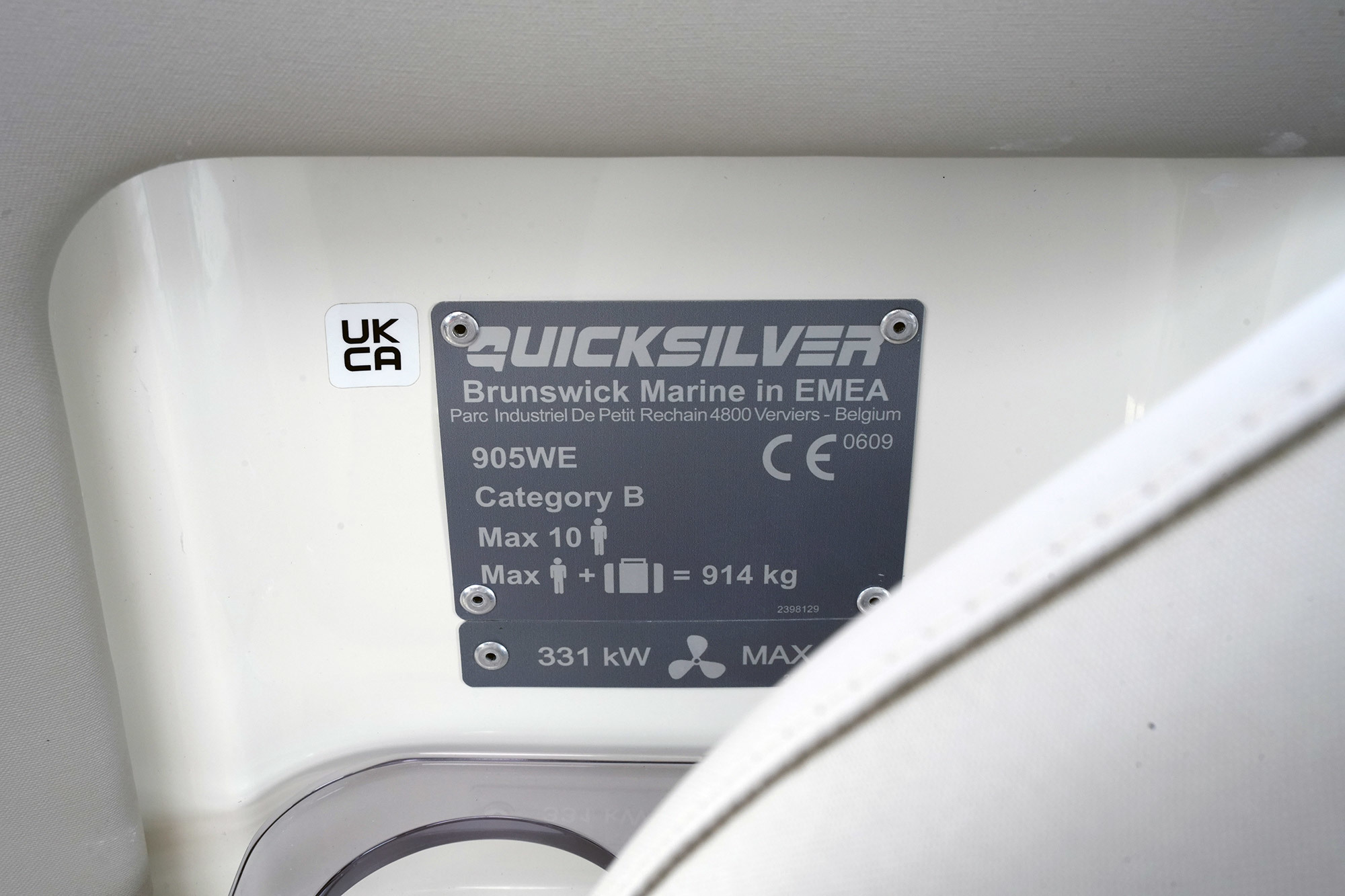 foto: 34 Quicksilver Activ 905 Weekend Outboard