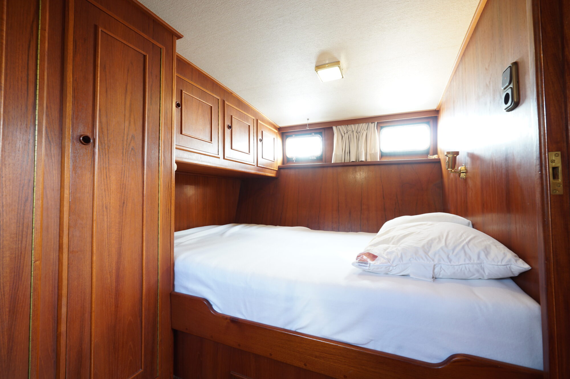 foto: 83 Damen Damen Pushy Cat 15.00 AK Cabrio