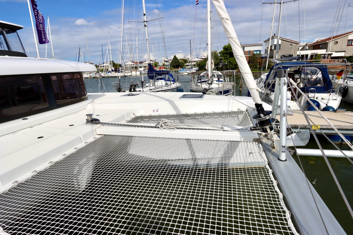 foto: 111 Lagoon 42 Full specs
