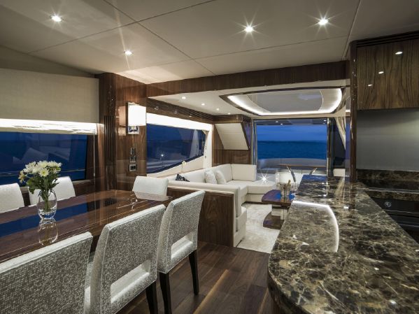 foto: 19 Sunseeker 75 Yacht